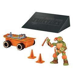 Teenage Mutant Ninja Turtles Michelangelo With Skateboard and Ramp Vehicle With Figure